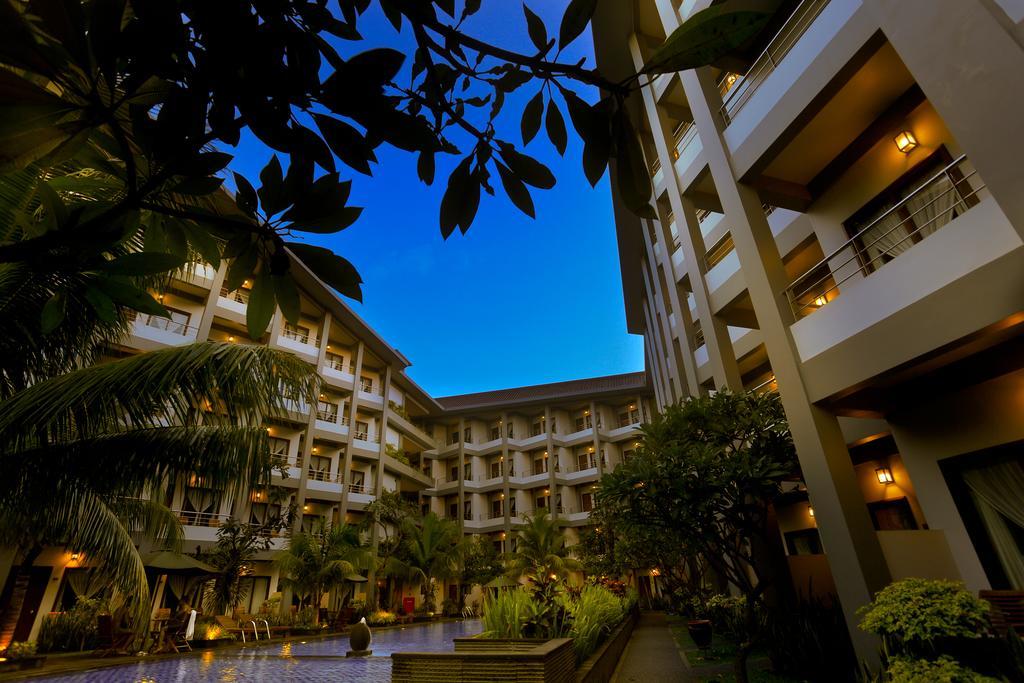 Lombok Garden Hotel Mataram Buitenkant foto