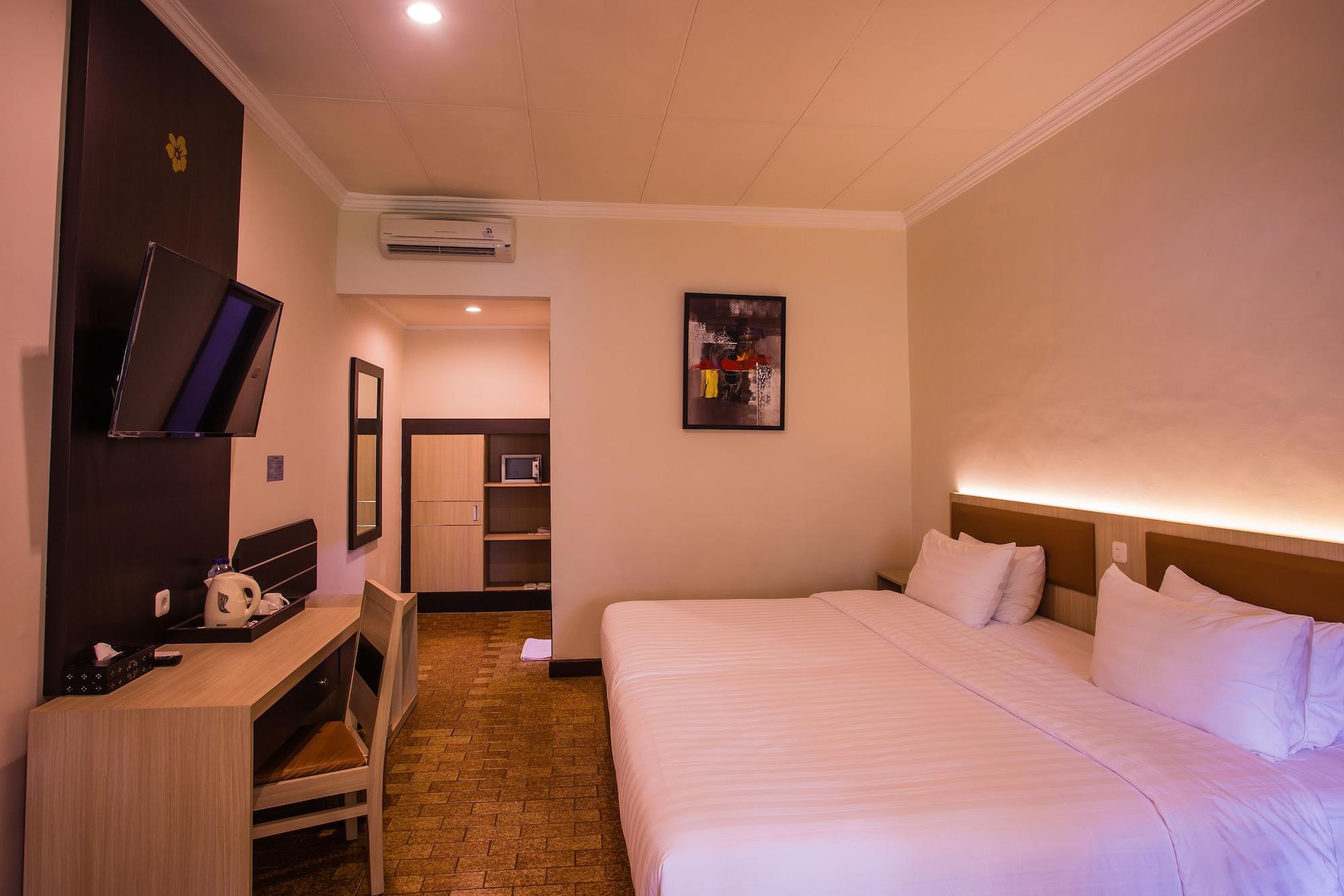 Lombok Garden Hotel Mataram Buitenkant foto