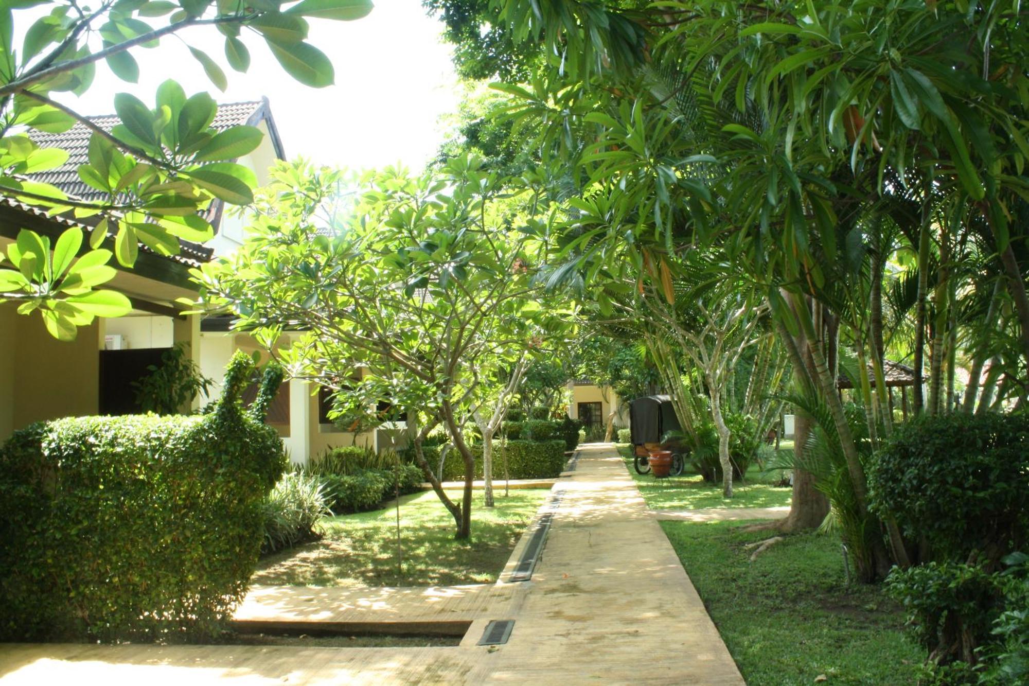 Lombok Garden Hotel Mataram Buitenkant foto