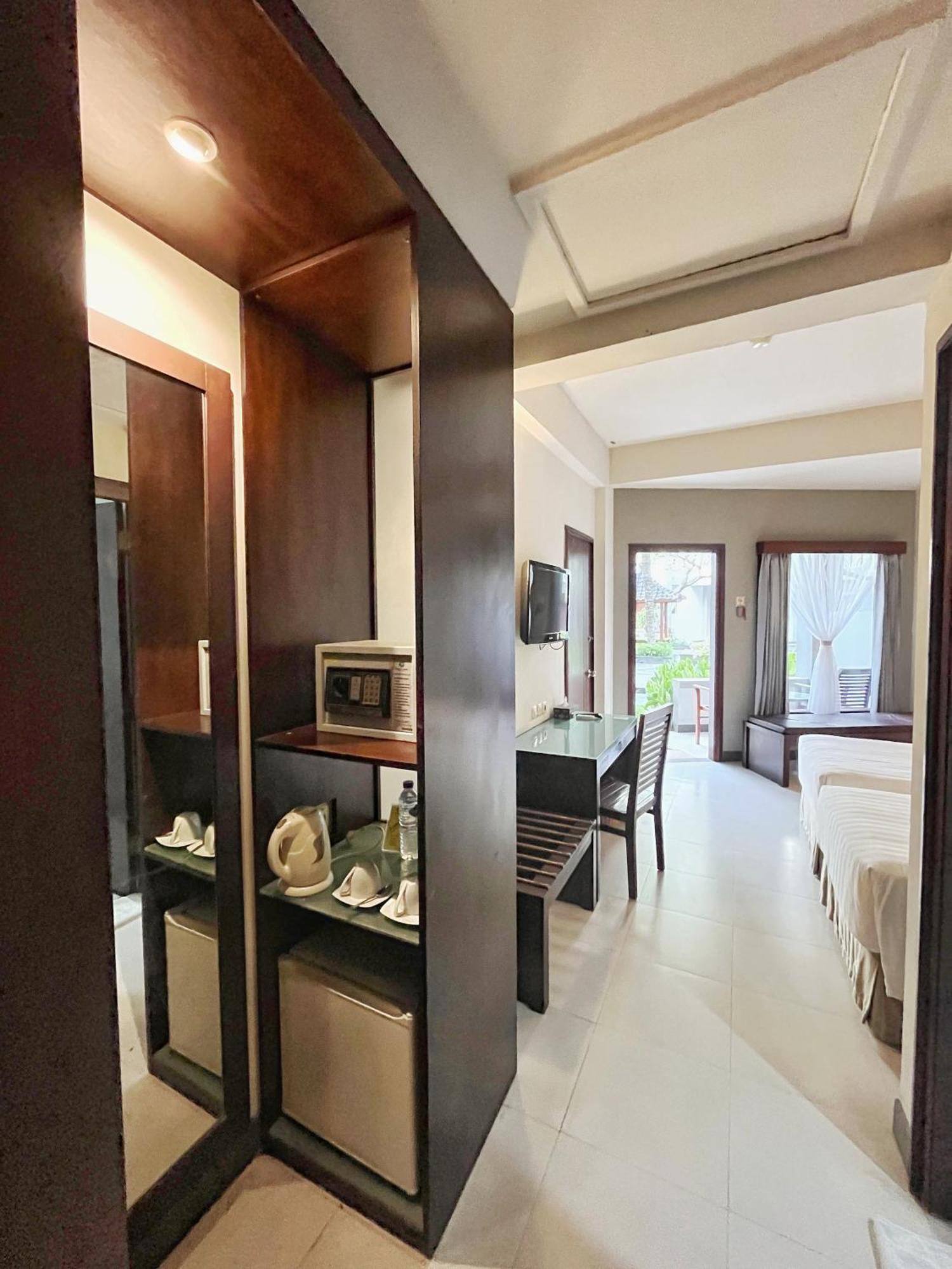 Lombok Garden Hotel Mataram Buitenkant foto