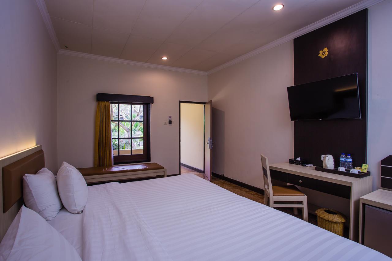 Lombok Garden Hotel Mataram Buitenkant foto